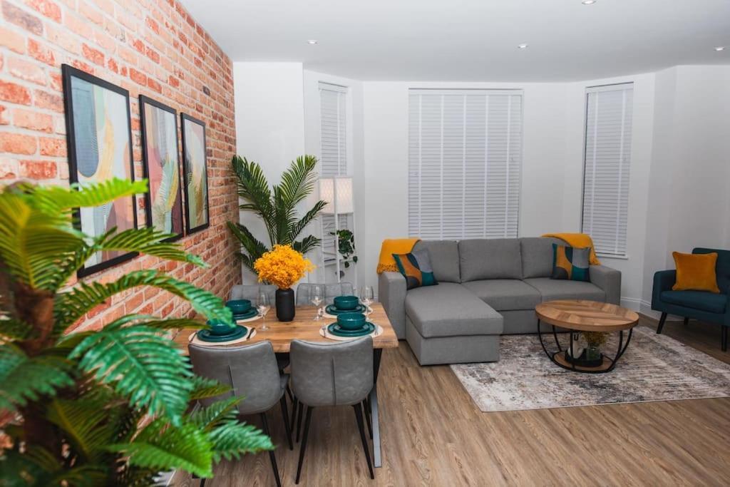 Urban Bliss Apartment Bournemouth Bagian luar foto