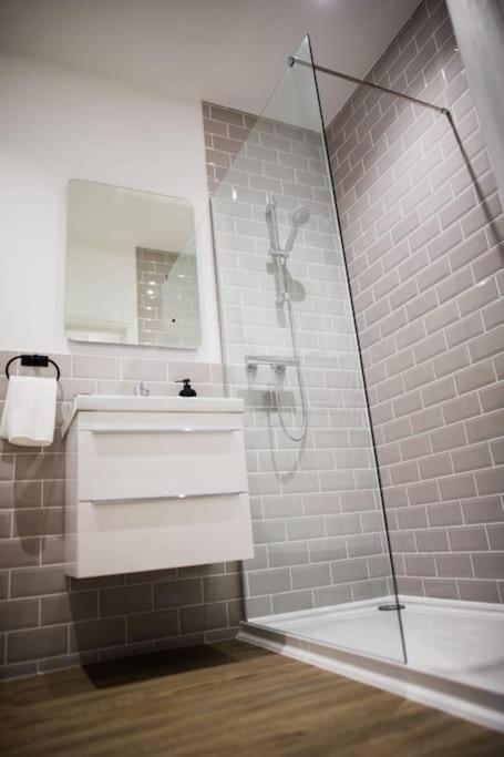 Urban Bliss Apartment Bournemouth Bagian luar foto